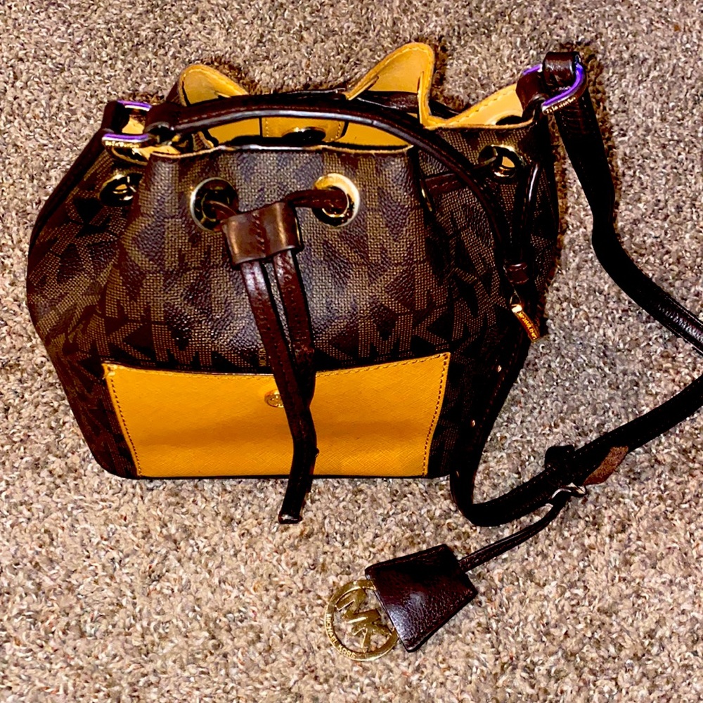 Michael Kors Crossbody purse